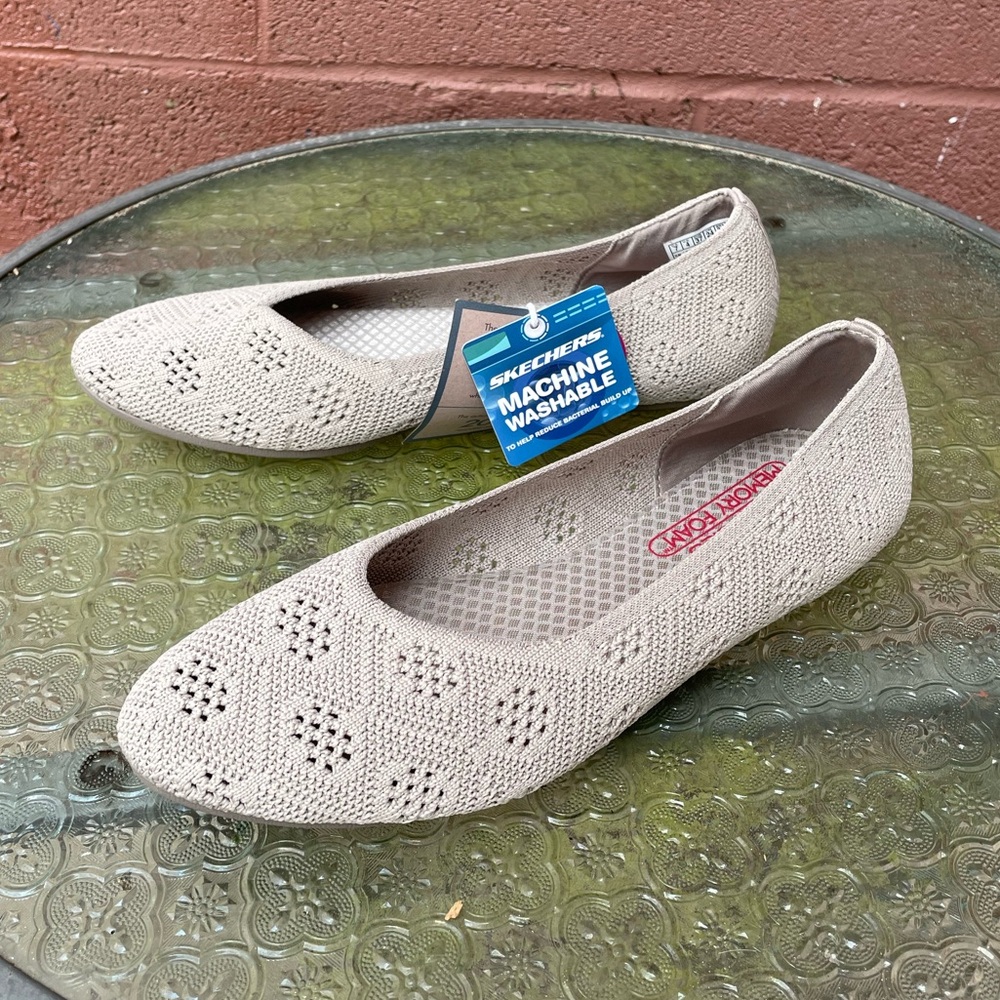 NWT Skechers Cleo® 2.0 Knitty Witty Women's Flats Size 7 Taupe